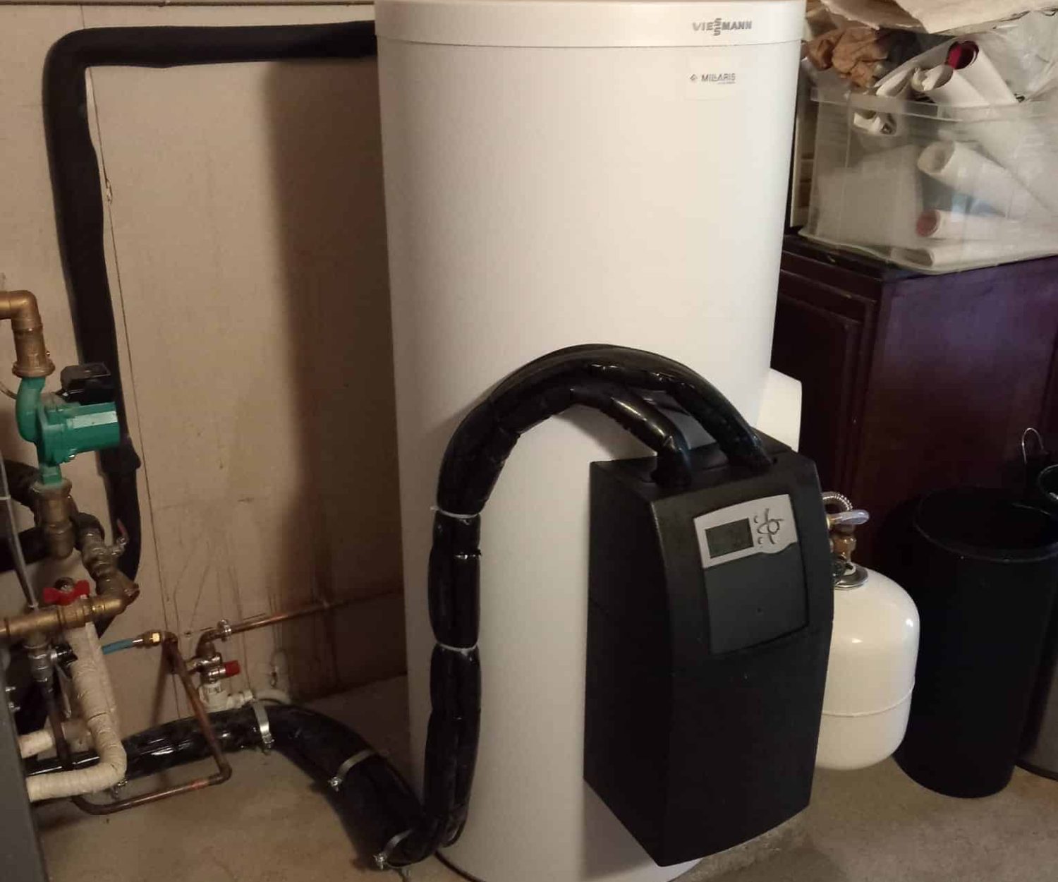 installation chauffe-eau solaire marque Viessmann à Sorgeat en Ariège