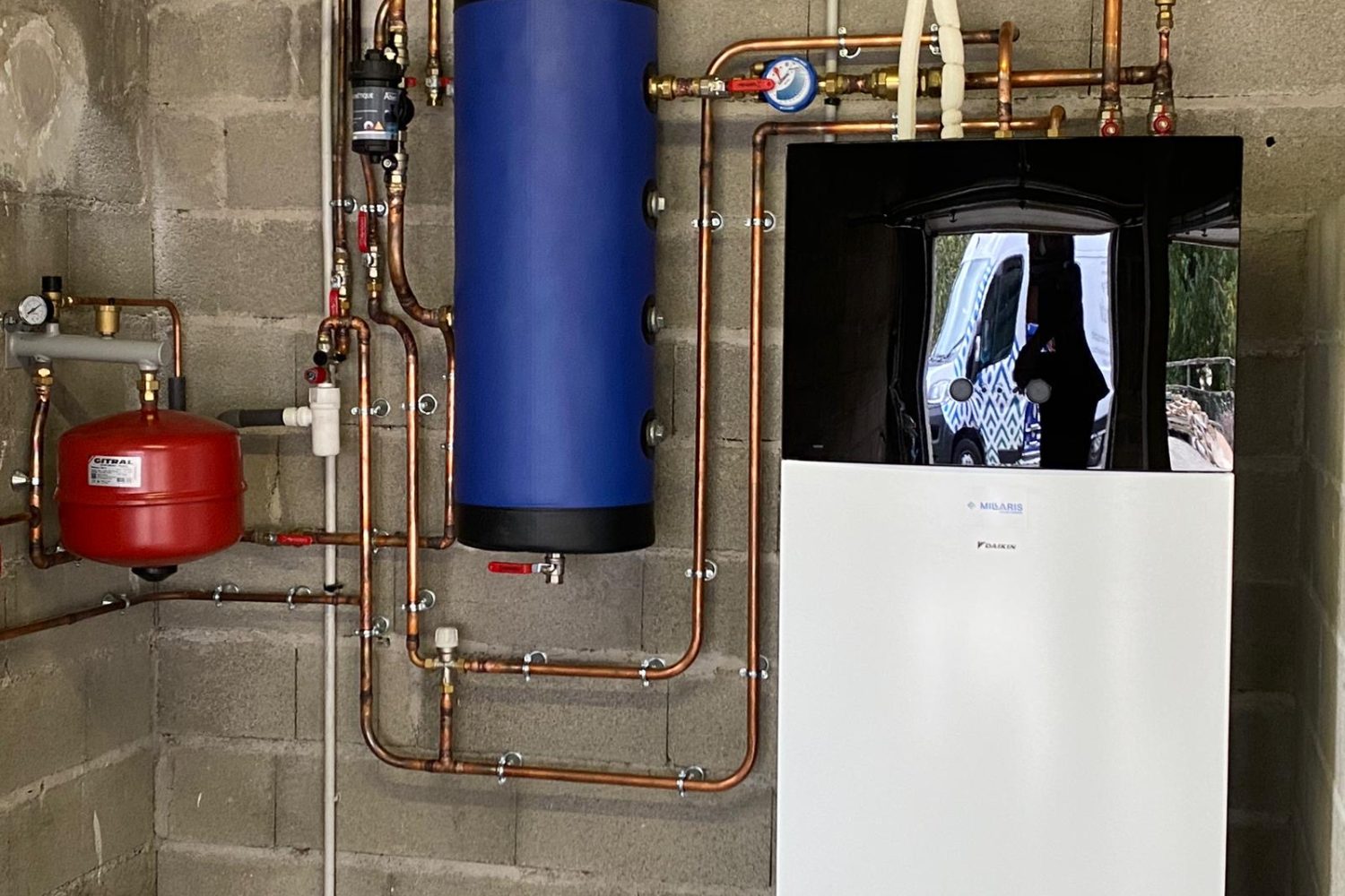 pompe a chaleur daikin air-eau luzenac